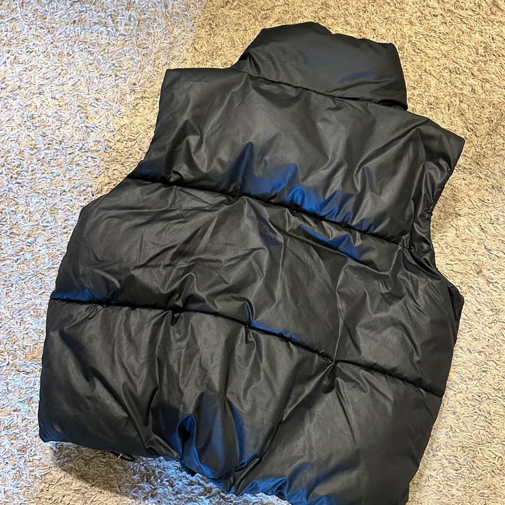 Bundle - Puffer Vests - Picture 7 of 12